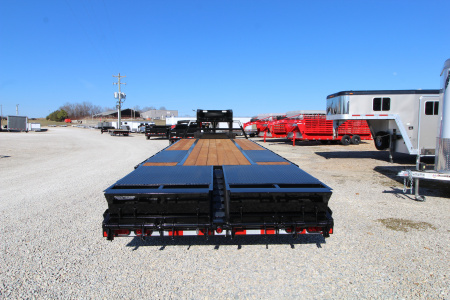 New 2026 Diamond T 10225DTF240 Flatbed Trailer