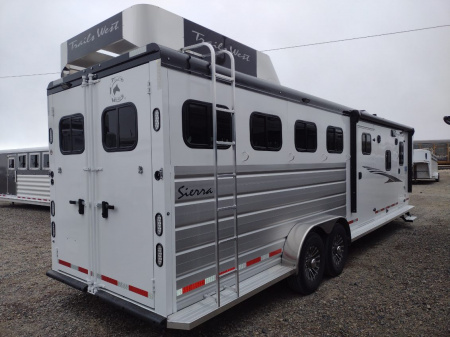 New 2026 Trails West Sierra 4 Horse w/ 10x10 Living Quarters Trailer