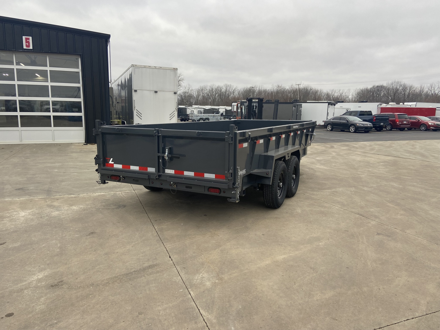 New 83" X 16' DT - 14K Telescopic Dump