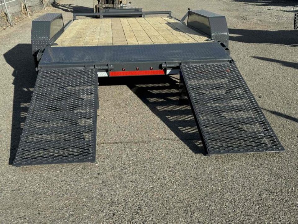 New 2024 Lamar 83" X 16' CC - 10k Car Hauler Equipment Trailer