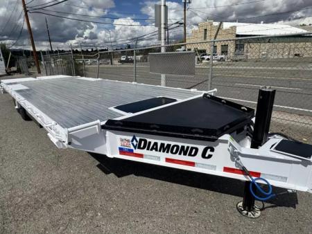 New 2026 Diamond C DEC 26' Max Ramp - 14.9K Deckover Equipment Trailer