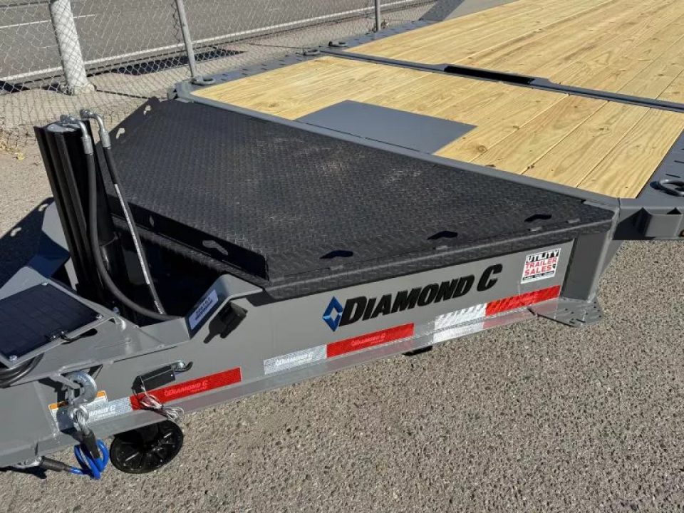 New 2026 Diamond C HXD 102"x22' - 15.5K Equipment Tilt Trailer