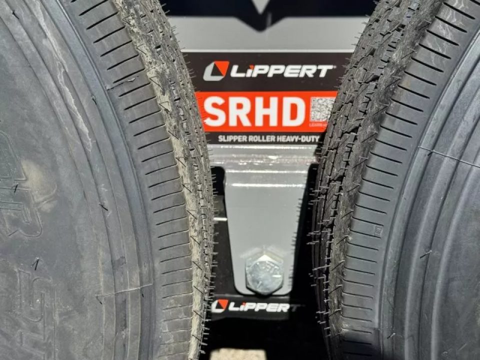 New 2026 Diamond C HXD 102"x22' - 15.5K Equipment Tilt Trailer