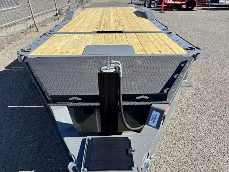 New 2026 Diamond C HXD 102"x22' - 15.5K Equipment Tilt Trailer