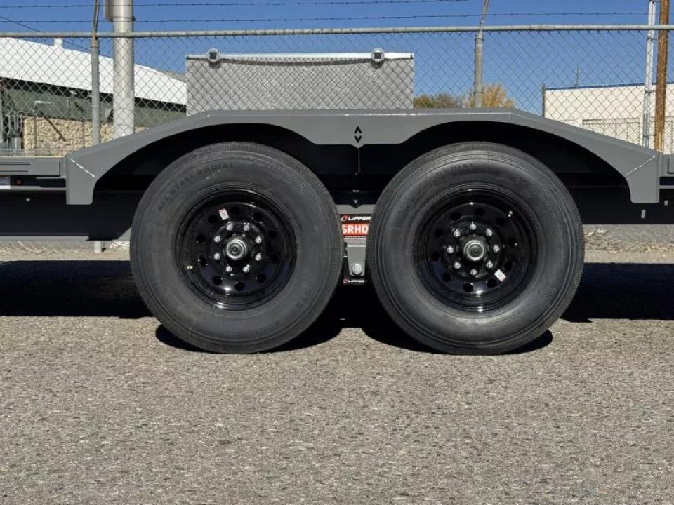 New 2026 Diamond C HXD 102"x22' - 15.5K Equipment Tilt Trailer