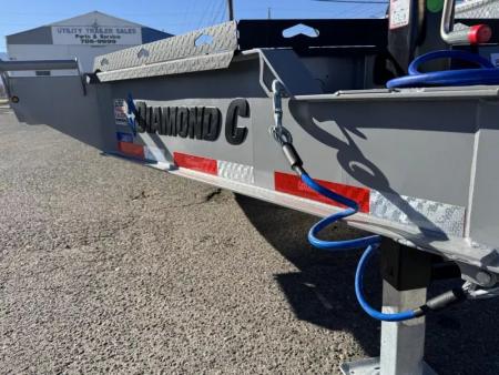 New 2026 Diamond C DEC 22' - 15.5K Deckover Equipment Trailer