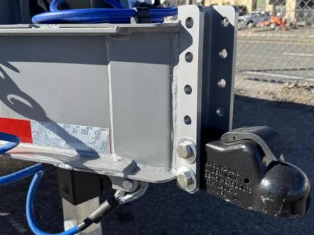 New 2026 Diamond C DEC 22' - 15.5K Deckover Equipment Trailer