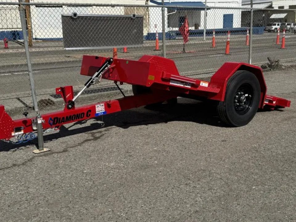 New 2026 Diamond C DSA 59"x10' - 7K Scissor Lift Tilt Trailer