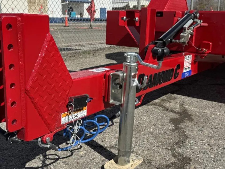 New 2026 Diamond C DSA 59"x10' - 7K Scissor Lift Tilt Trailer