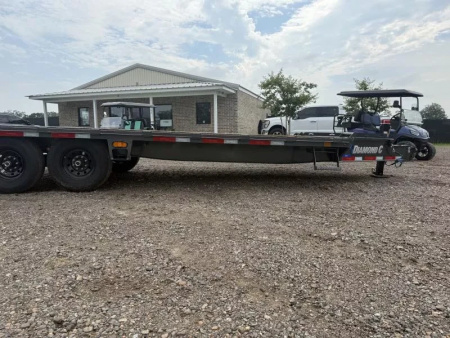 New 2025 Diamond C Trailers DEC207 Equipment Trailer