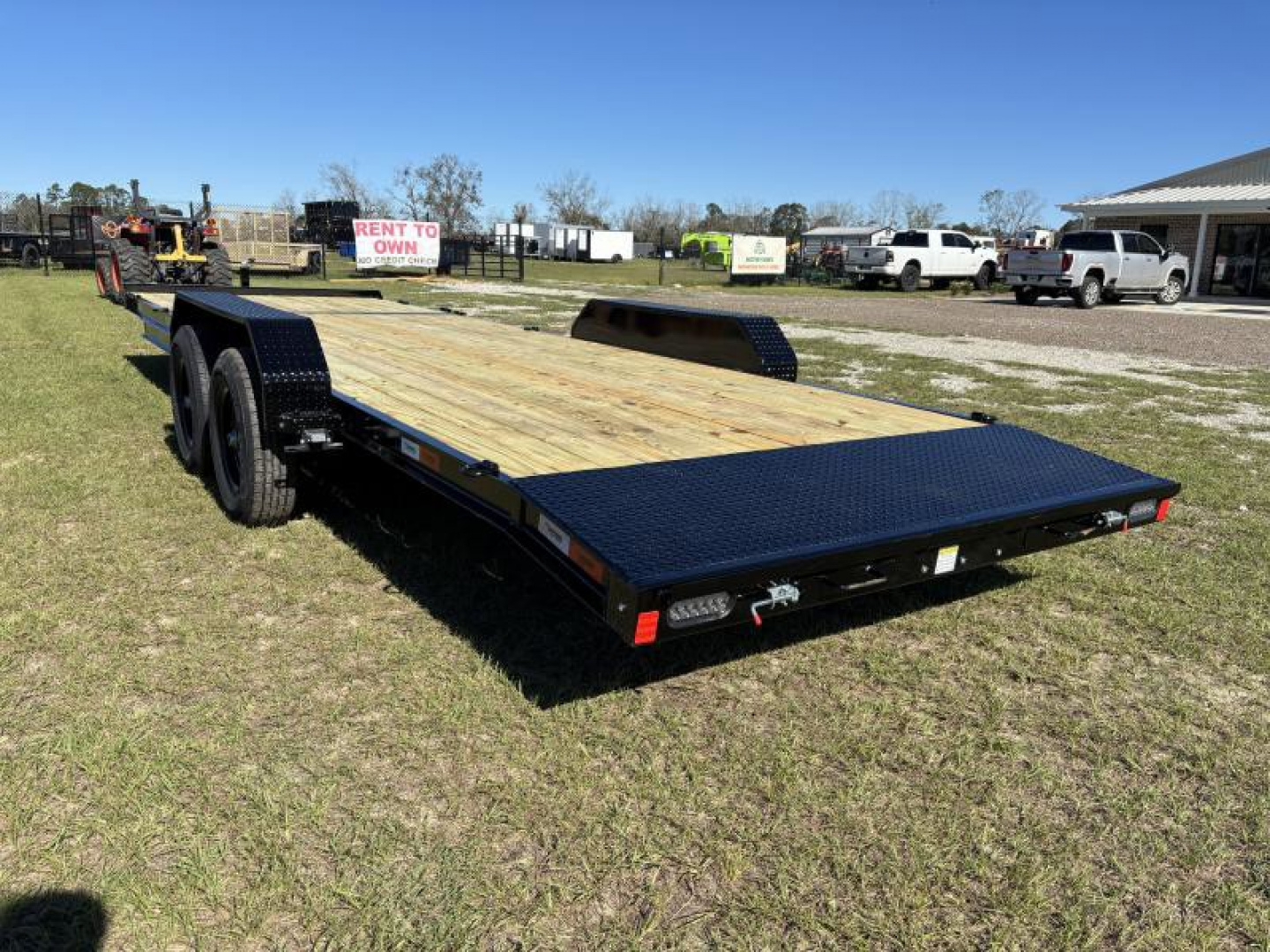 New 2025 Southern Utility 7x24TA 10K - Car Hauler