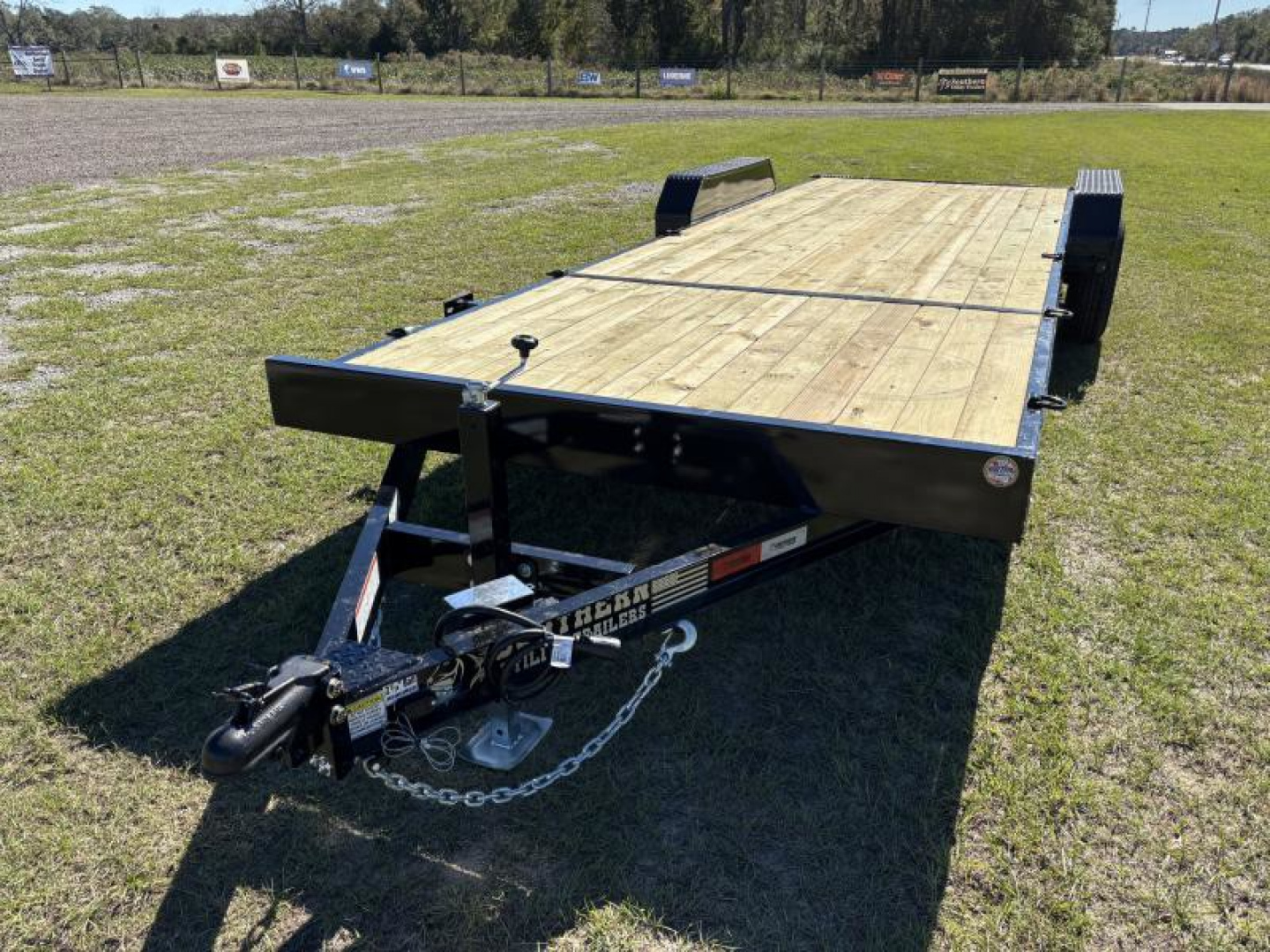 New 2025 Southern Utility 7x24TA 10K - Car Hauler