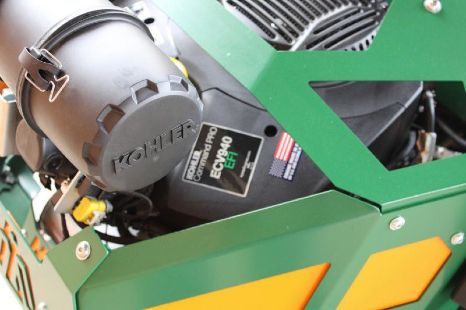 New 2024 Mowhawk Commander - 60" Lawn Mowers