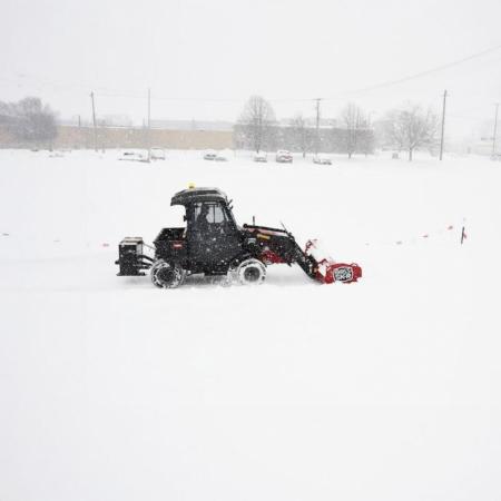 New BXP16408 - BOSS SNOWPLOW BOX PLOW W/RUBBER CUTTING EDGE 8'