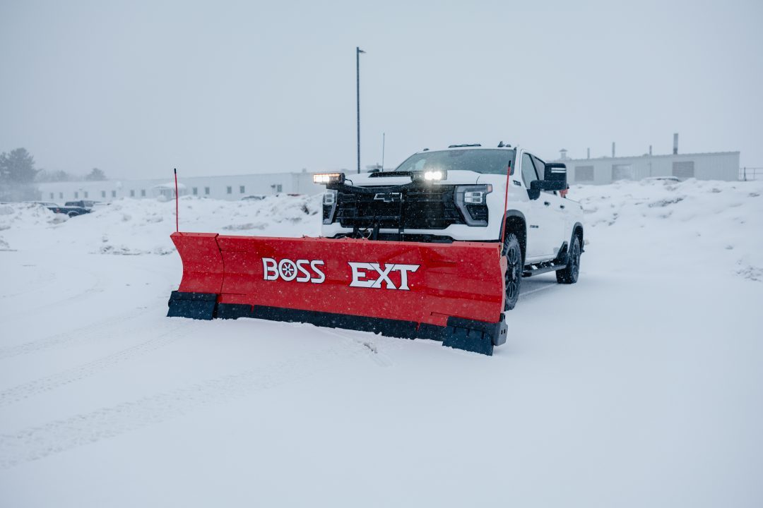 New STB19200 - BOSS SNOWPLOW 8'-10' STRAIGHT BLADE EXT with cold front