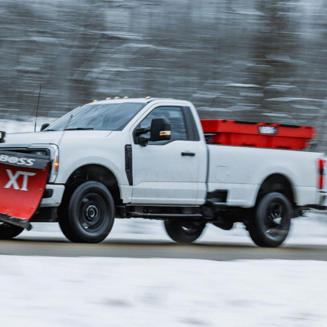 New VBS26150 - BOSS SNOWPLOW VBX6500 plus  SALT SPREADER