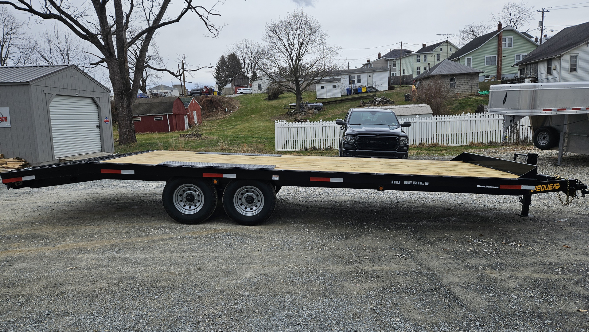 New 2025 Pequea Trailers HDDO 20' LEVELER Deckover Trailer
