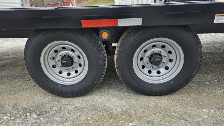 New 2025 Pequea Trailers HDDO 20' LEVELER Deckover Trailer