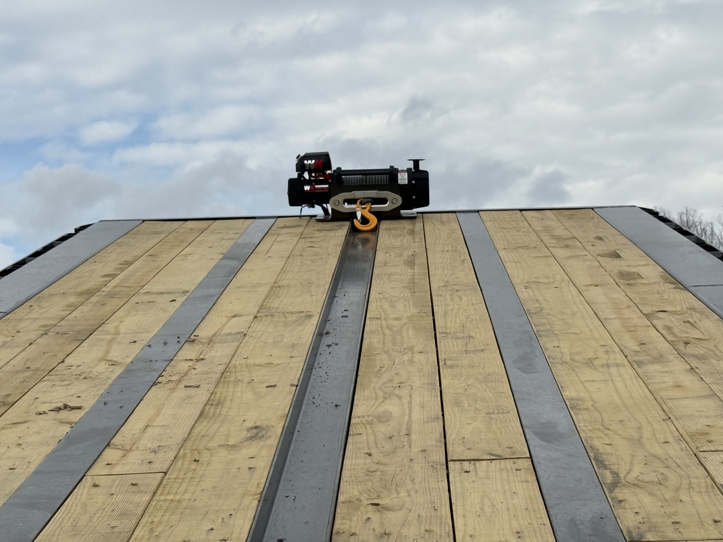 New 2026 MAXX-D TDX 15 TON GOOSE HYD JCK WINCH ADJ SUSP S Equipment Trailer