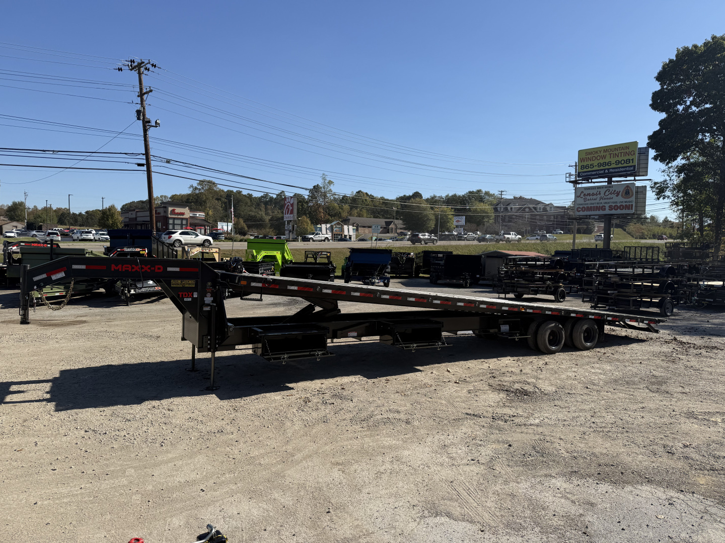 New 2026 MAXX-D TDX 15 TON GOOSE HYD JCK WINCH ADJ SUSP S Equipment Trailer
