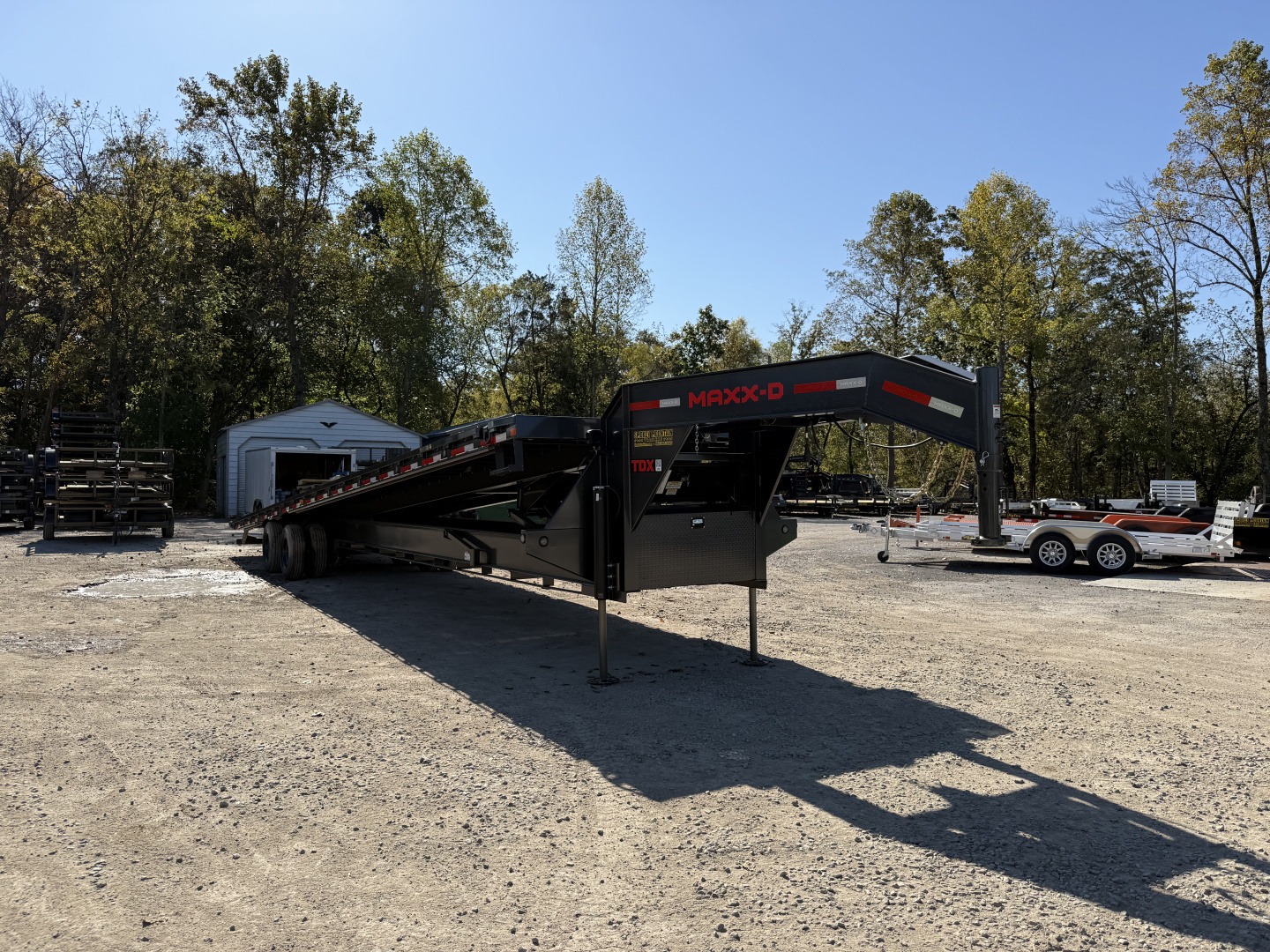 New 2026 MAXX-D TDX 15 TON GOOSE HYD JCK WINCH ADJ SUSP S Equipment Trailer
