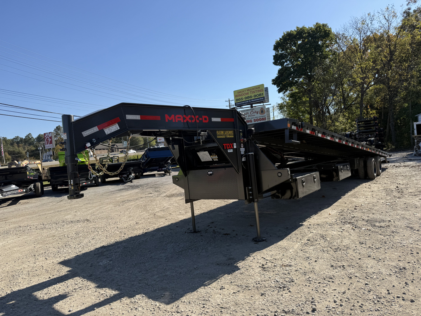 New 2026 MAXX-D TDX 15 TON GOOSE HYD JCK WINCH ADJ SUSP S Equipment Trailer