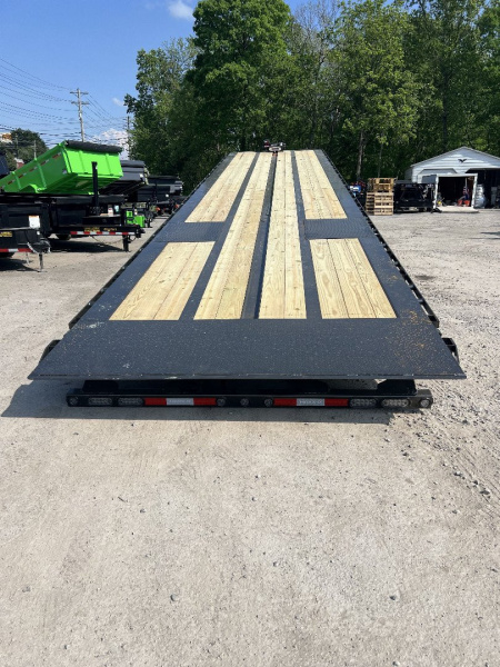 New 2026 MAXX-D TDX 15 TON GOOSE HYD JCK WINCH ADJ SUSP S Equipment Trailer