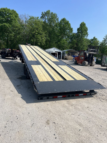 New 2026 MAXX-D TDX 15 TON GOOSE HYD JCK WINCH ADJ SUSP S Equipment Trailer