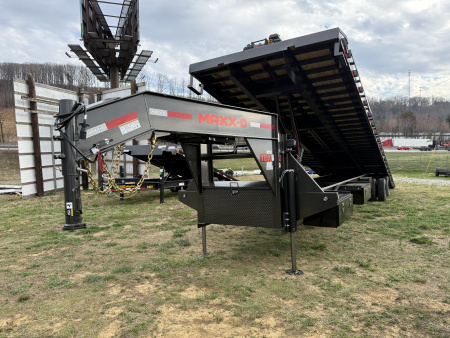 New 2026 MAXX-D TDX 15 TON GOOSE HYD JCK WINCH ADJ SUSP S Equipment Trailer