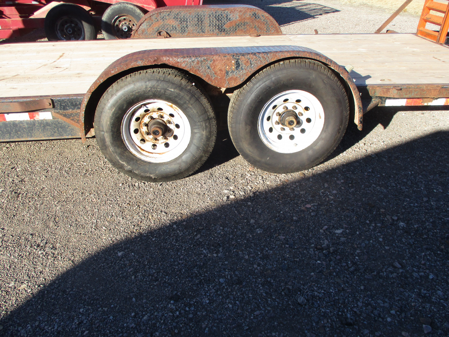 Used 2004 Mac-Lander Trailers Flatbed Flatbed Trailer