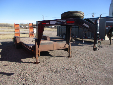 Used 2004 Mac-Lander Trailers Flatbed Flatbed Trailer