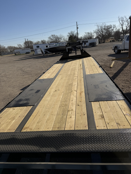 New 2026 Diamond C Trailers FMAX 210 Flatbed Trailer