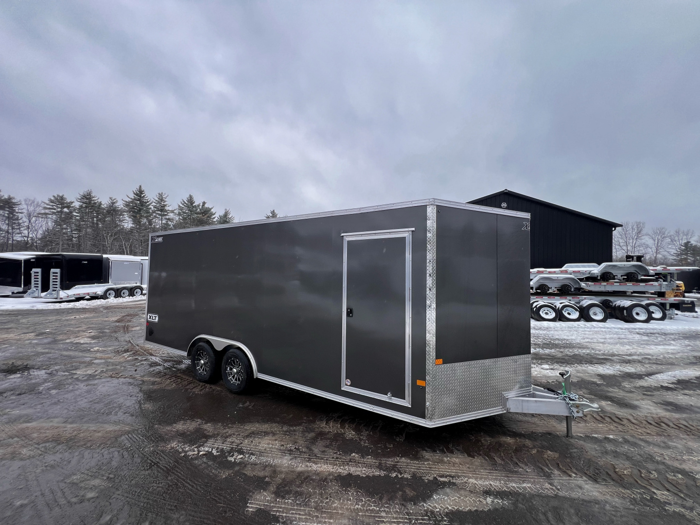 New 2026 High Country 8.5x20+3ft V-Nose - Escape Door / 7' interior height/ Ext. tongue - 9990gvw
