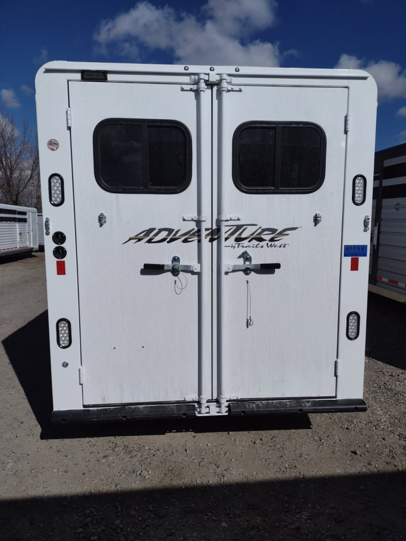 New 2026 Trails West Adventure 4 Horse Trailer