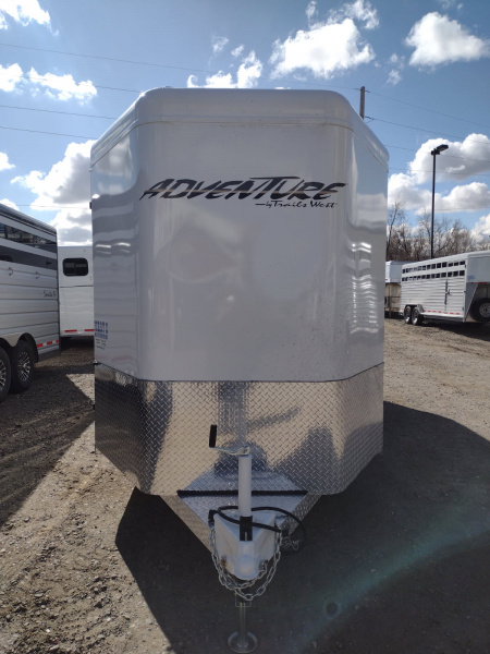 New 2026 Trails West Adventure 4 Horse Trailer
