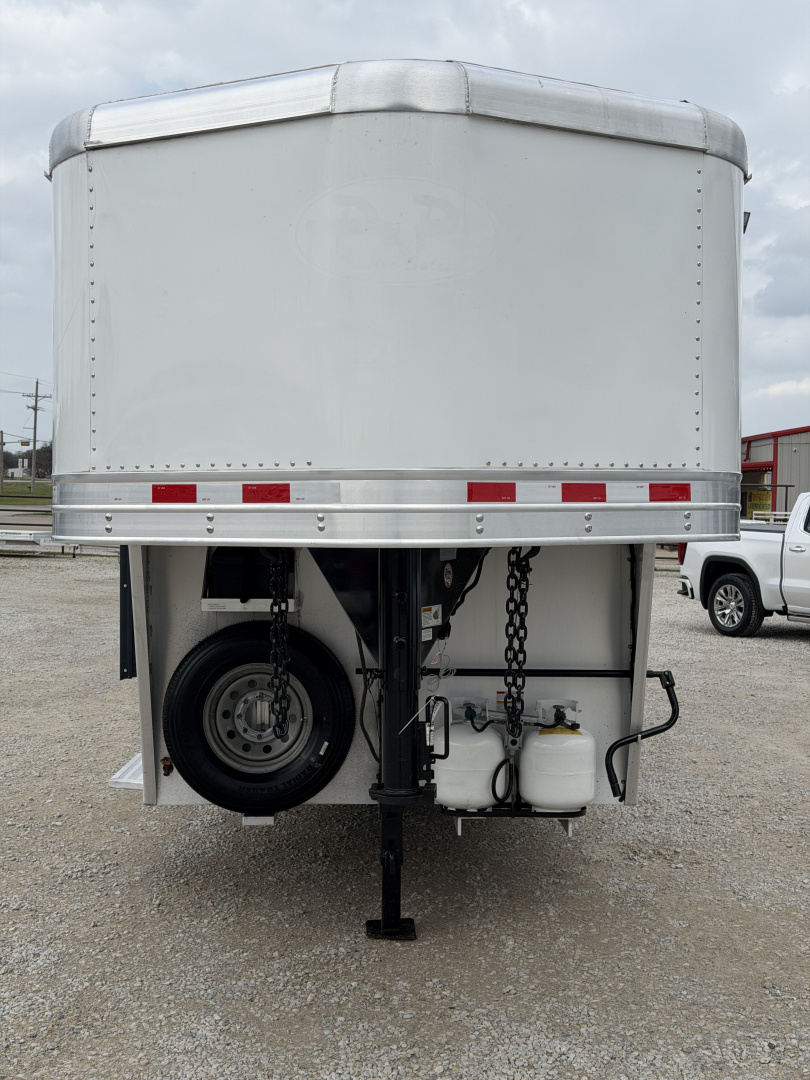 Used 2018 Lakota 4 Horse Living Quarters Gooseneck Horse Trailer