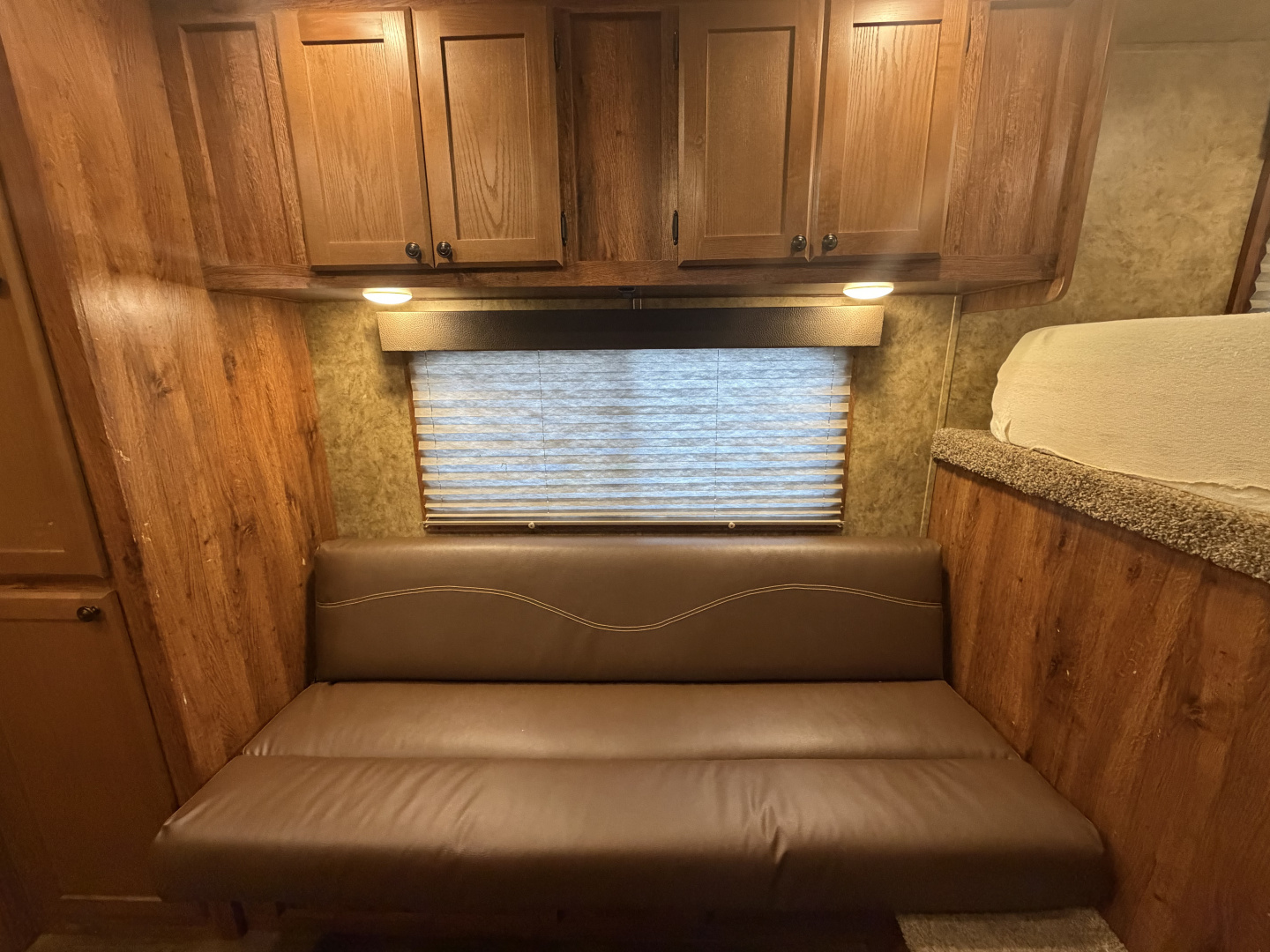 Used 2018 Lakota 4 Horse Living Quarters Gooseneck Horse Trailer