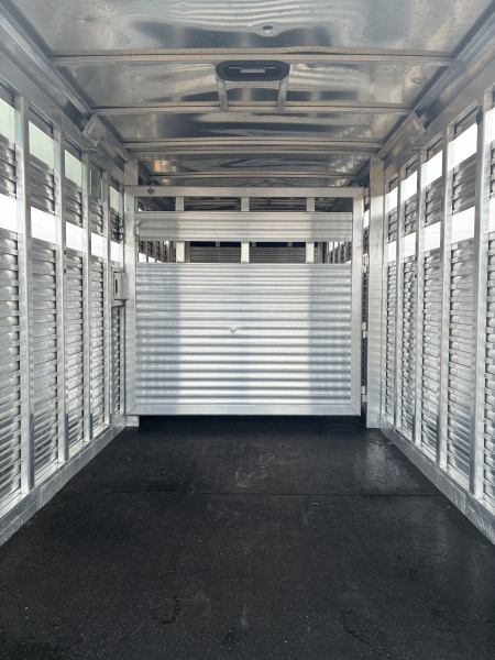 Used 2018 Lakota 20' Stock Trailer