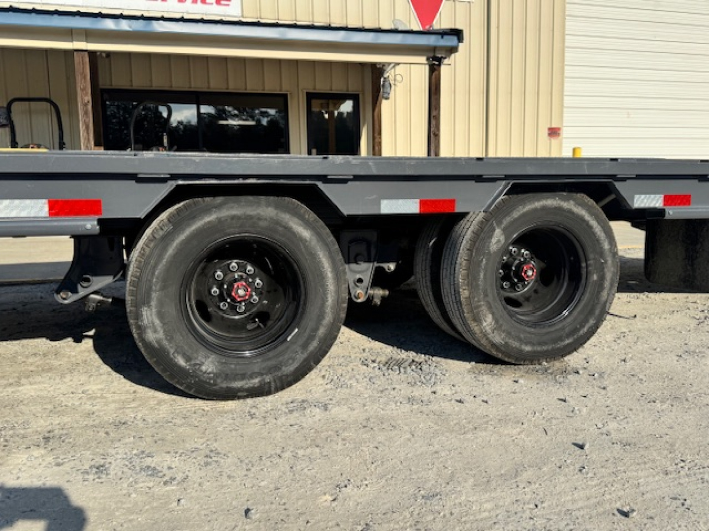 New 2026 Triple Crown Trailers TC GN25-35DT Equipment Trailer