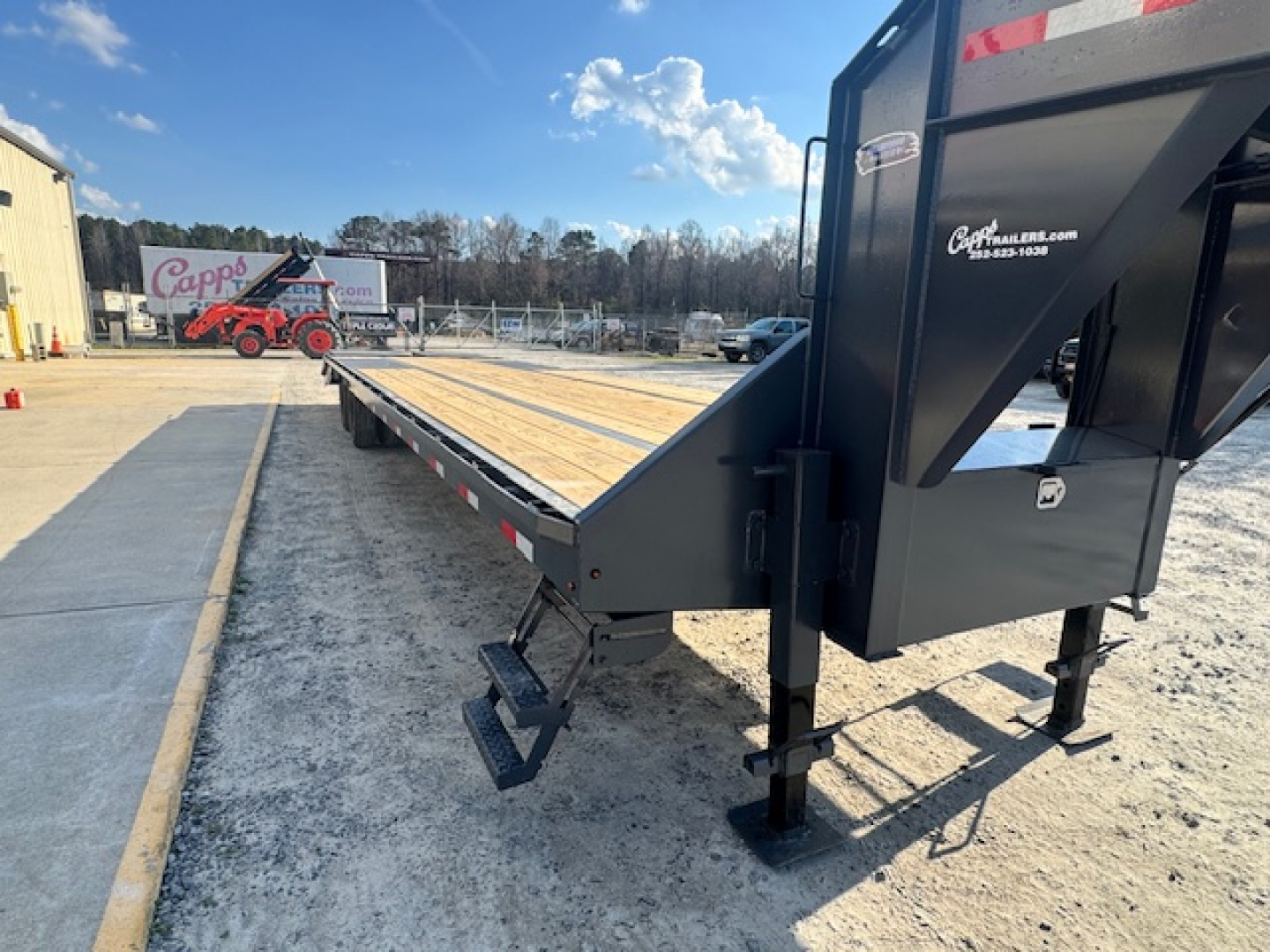 New 2026 Triple Crown Trailers TC GN25-35DT Equipment Trailer