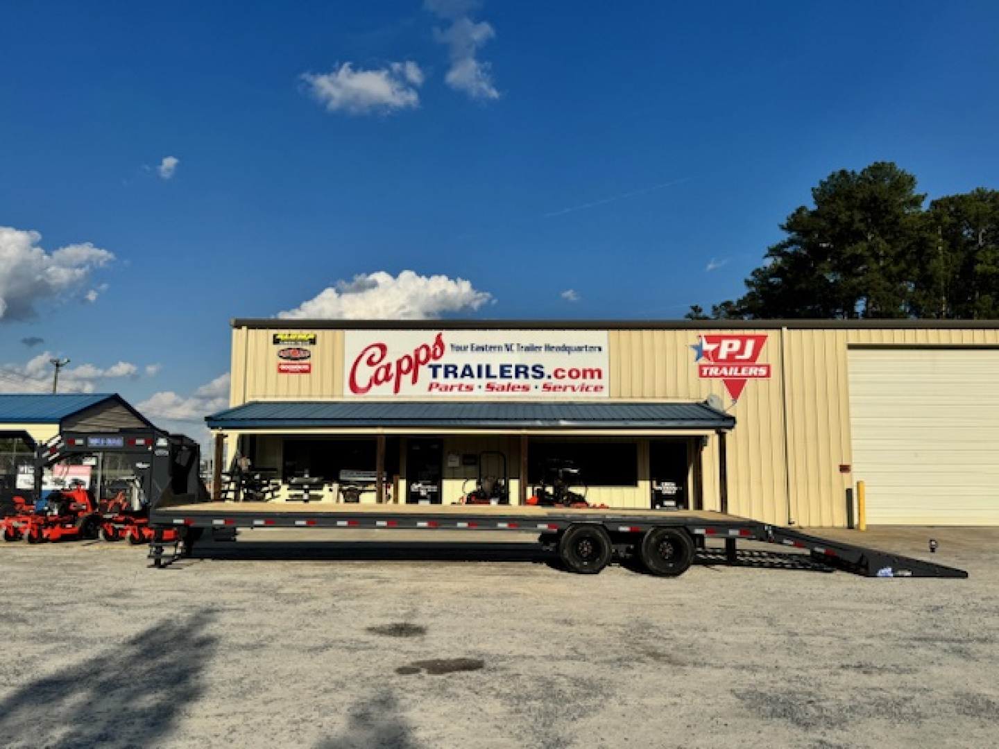 New 2026 Triple Crown Trailers TC GN25-35DT Equipment Trailer
