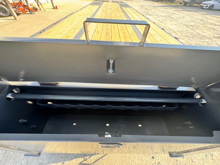 New 2026 Triple Crown Trailers TC GN25-35DT Equipment Trailer