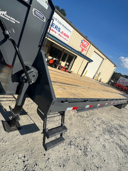 New 2026 Triple Crown Trailers TC GN25-35DT Equipment Trailer