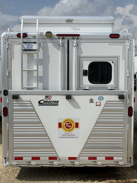 Used 2012 Cimarron 3 Horse 18' Outlaw Living Quarters Midtack 9' Hay pod Gooseneck Horse Trailer