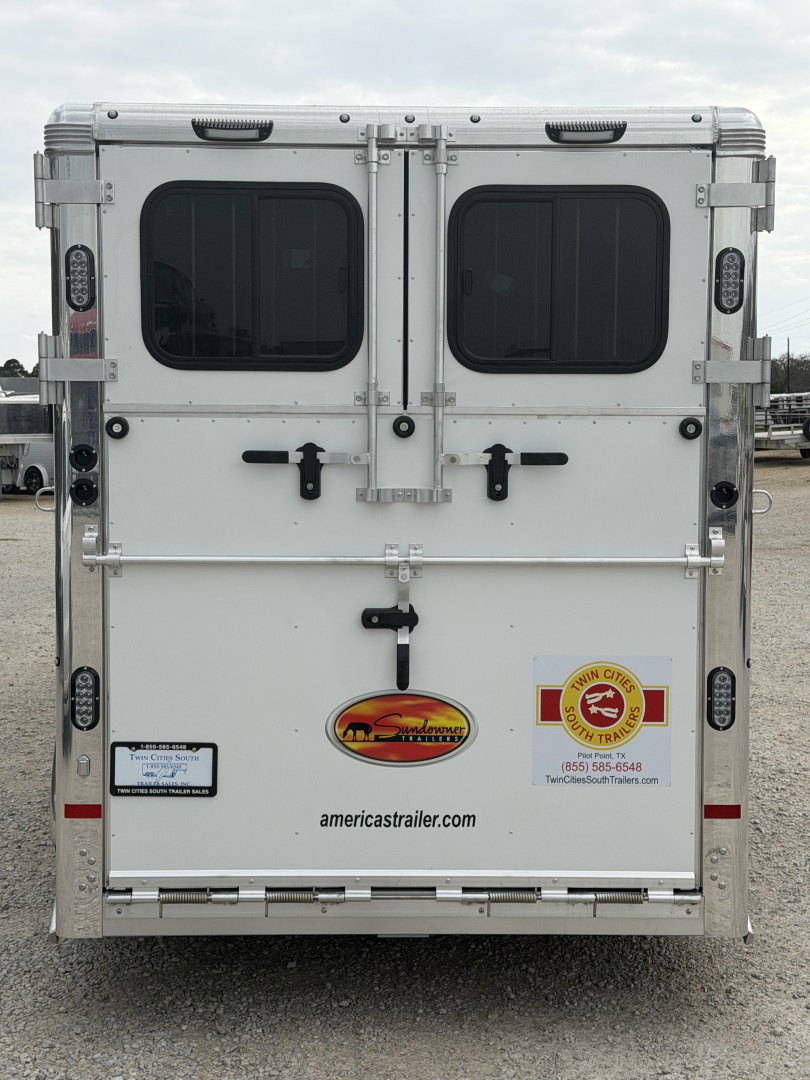 New 2027 Sundowner 2+1 Charter SE Gooseneck Horse Trailer
