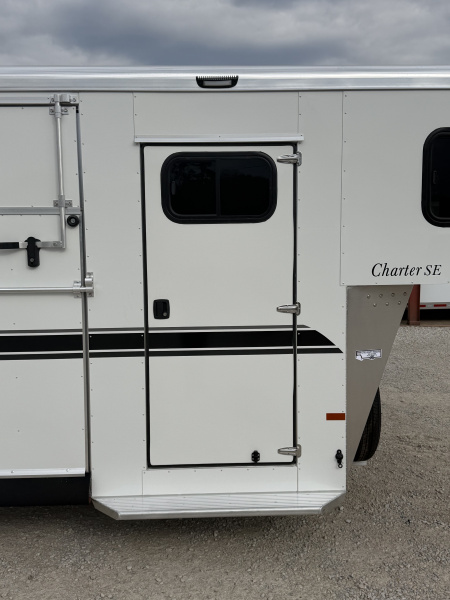 New 2027 Sundowner 2+1 Charter SE Gooseneck Horse Trailer