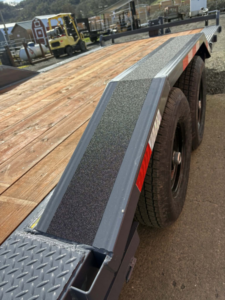 New CAR HAULER 2026 VERSATILE HD720-14K 7X20 ROCK CRAWLER DRIVE OVER FENDERS 14000 GVWR TRAILER