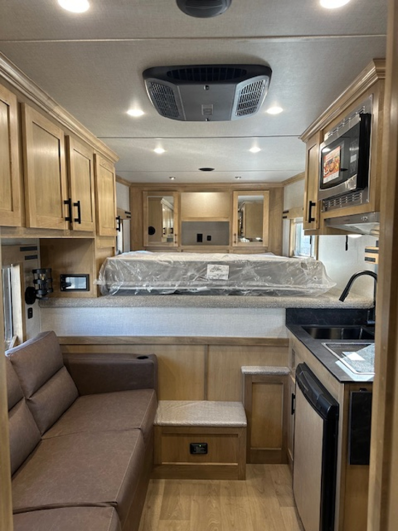 New 2026 Featherlite 4 Horse Living Quarter