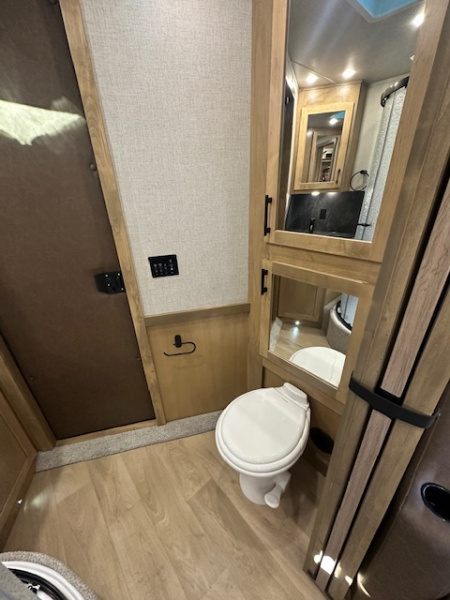 New 2026 Featherlite 4 Horse Living Quarter