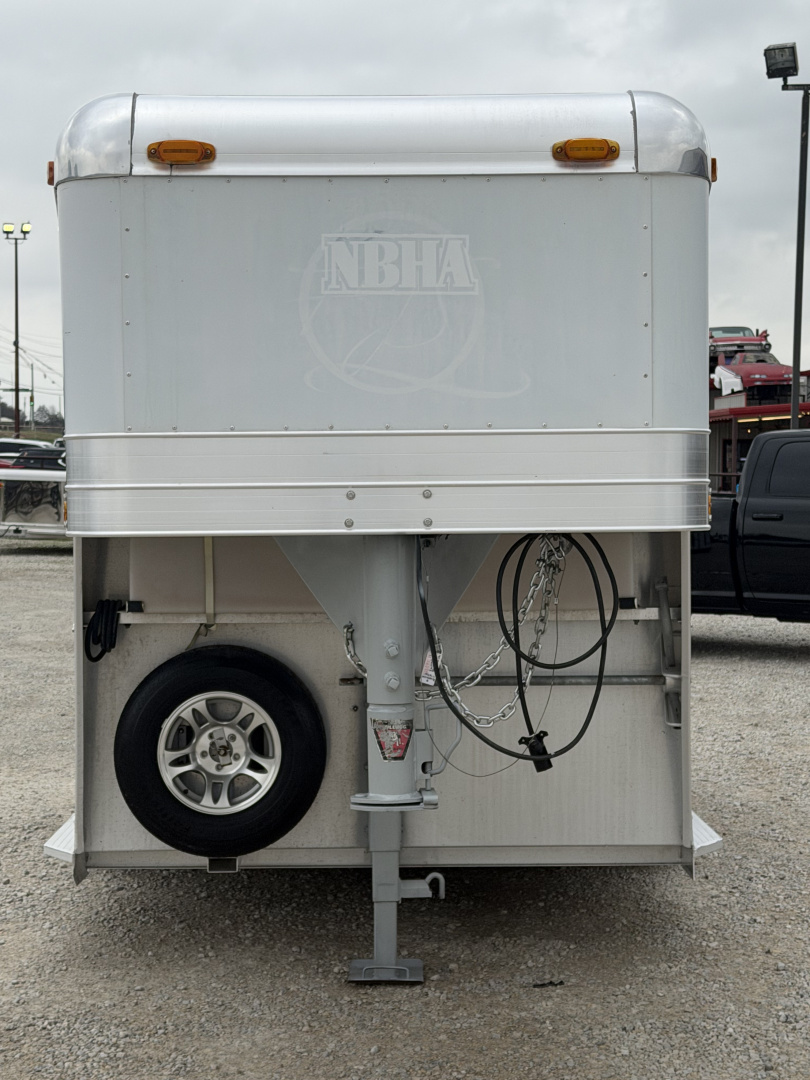 Used 2004 4-Star 2 Horse Gooseneck Horse Trailer